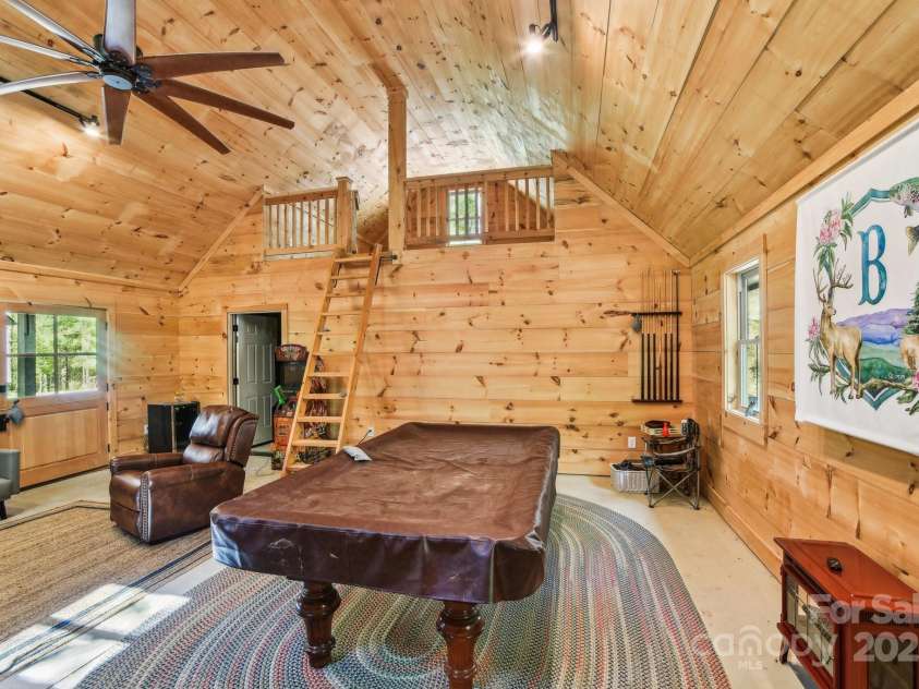 1092 Bald Rock Drive, Sapphire, NC 28774.  MLS# CAR4277235, YatesRealty ID 24574. 