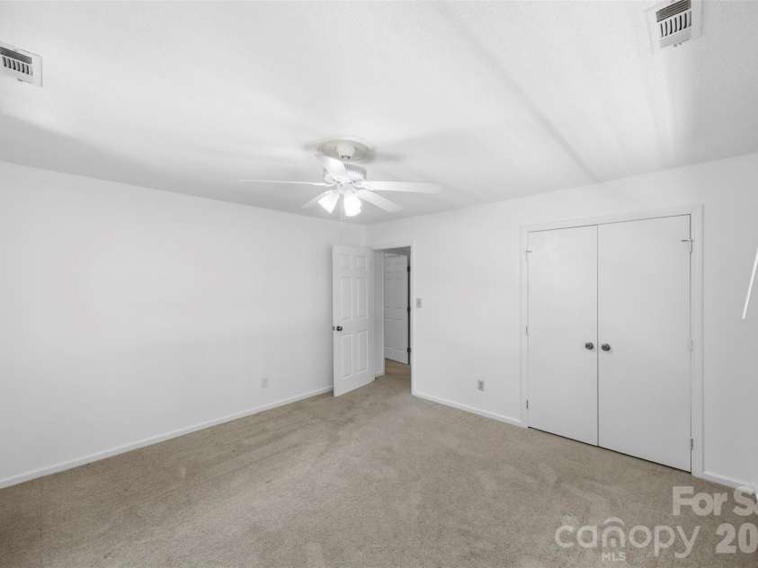 5043 Kittredge Road, Mint Hill, NC 28227.  MLS# CAR4381904, YatesRealty ID 24574. 