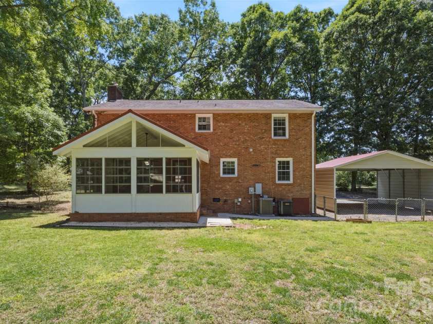 5043 Kittredge Road, Mint Hill, NC 28227.  MLS# CAR4381904, YatesRealty ID 24574. 