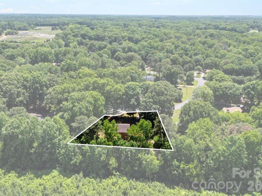 5043 Kittredge Road, Mint Hill, NC 28227.  MLS# CAR4381904, YatesRealty ID 24574. 