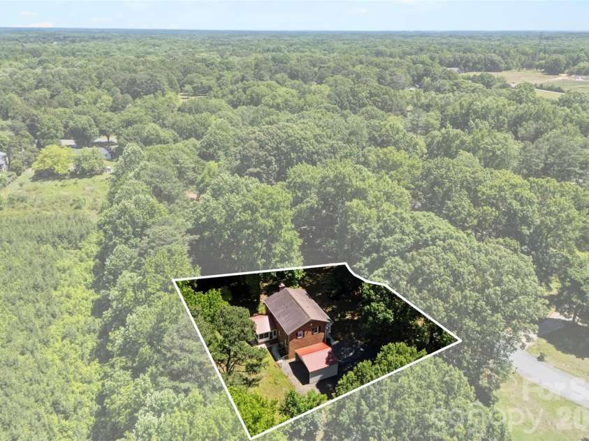 5043 Kittredge Road, Mint Hill, NC 28227.  MLS# CAR4381904, YatesRealty ID 24574. 