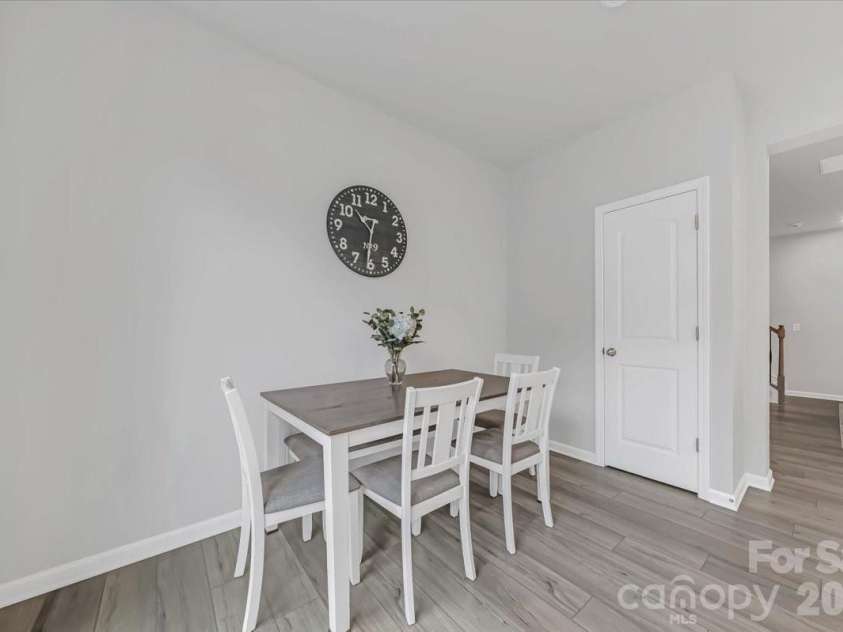 11310 Bartrams Way, Charlotte, NC 28278.  MLS# CAR4345308, YatesRealty ID 24575. Dining Area
