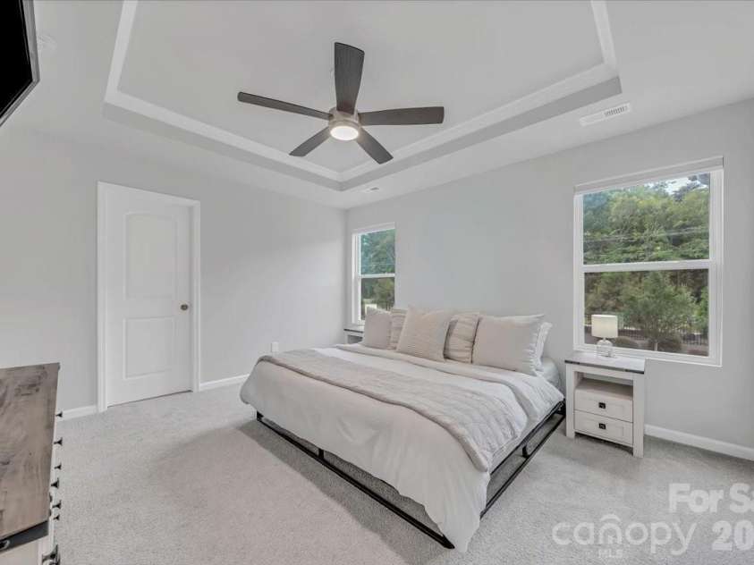 11310 Bartrams Way, Charlotte, NC 28278.  MLS# CAR4345308, YatesRealty ID 24575. Primary Bedroom