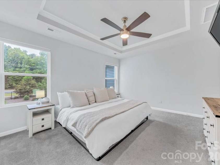 11310 Bartrams Way, Charlotte, NC 28278.  MLS# CAR4345308, YatesRealty ID 24575. Primary Bedroom