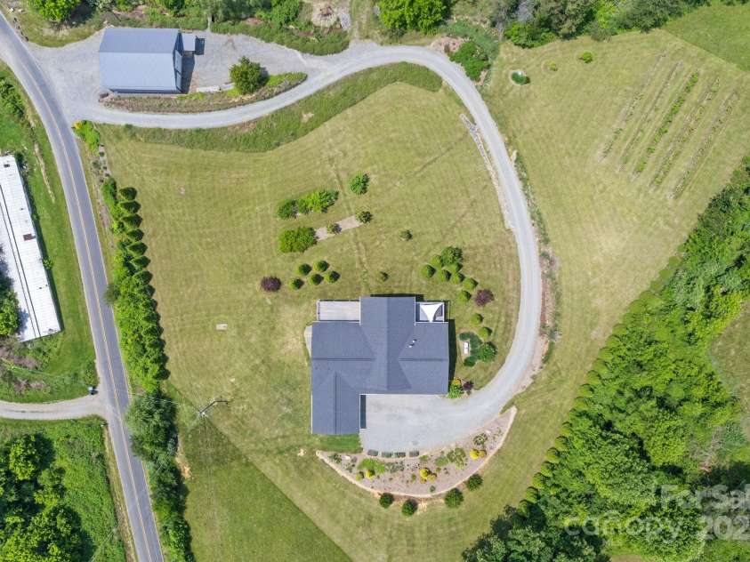 41 Bell Sprinkle Road, Weaverville, NC 28787.  MLS# CAR4268060, YatesRealty ID 24576. 