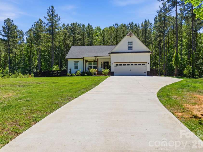 5118 Star Magnolia Court, Clover, SC 29710.  MLS# CAR4380048, YatesRealty ID 24576. 