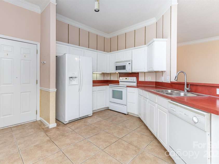 137 Citation Drive, Mooresville, NC 28117.  MLS# CAR4267270, YatesRealty ID 24577. 