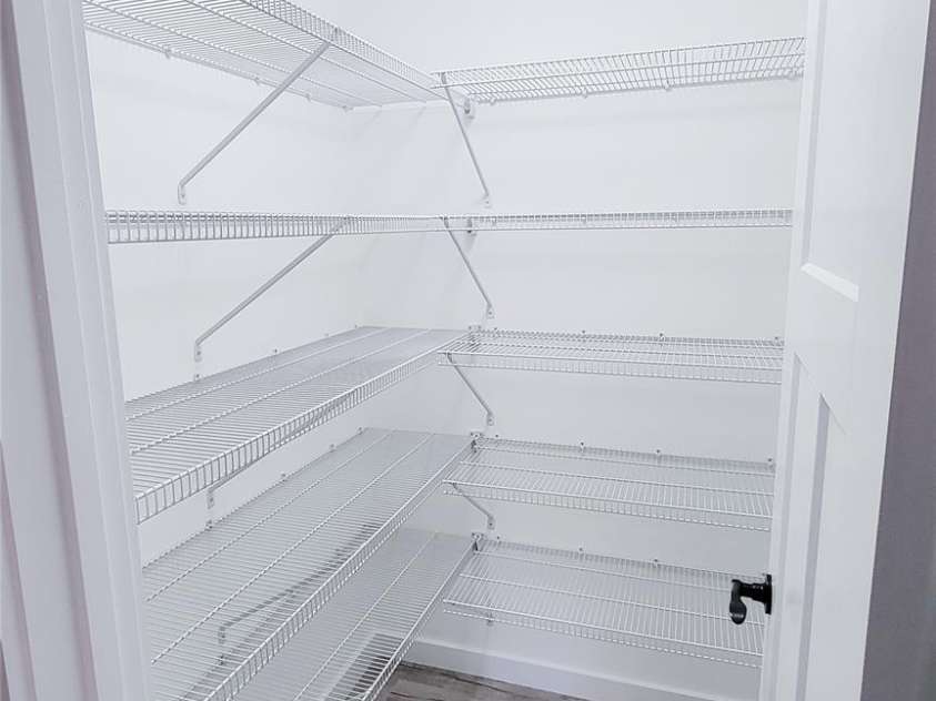 1460 23rd Street, Hickory, NC 28602.  MLS# CAR4215083, YatesRealty ID 2458. 