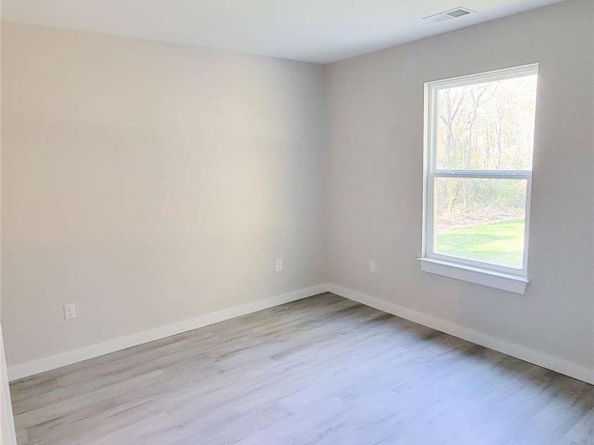 1460 23rd Street, Hickory, NC 28602.  MLS# CAR4215083, YatesRealty ID 2458. 