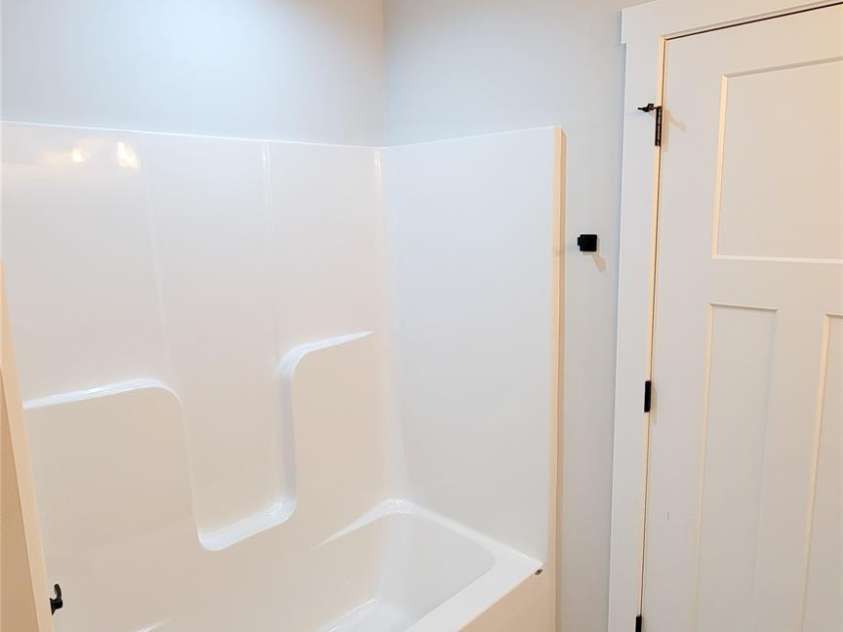 1460 23rd Street, Hickory, NC 28602.  MLS# CAR4215083, YatesRealty ID 2458. 