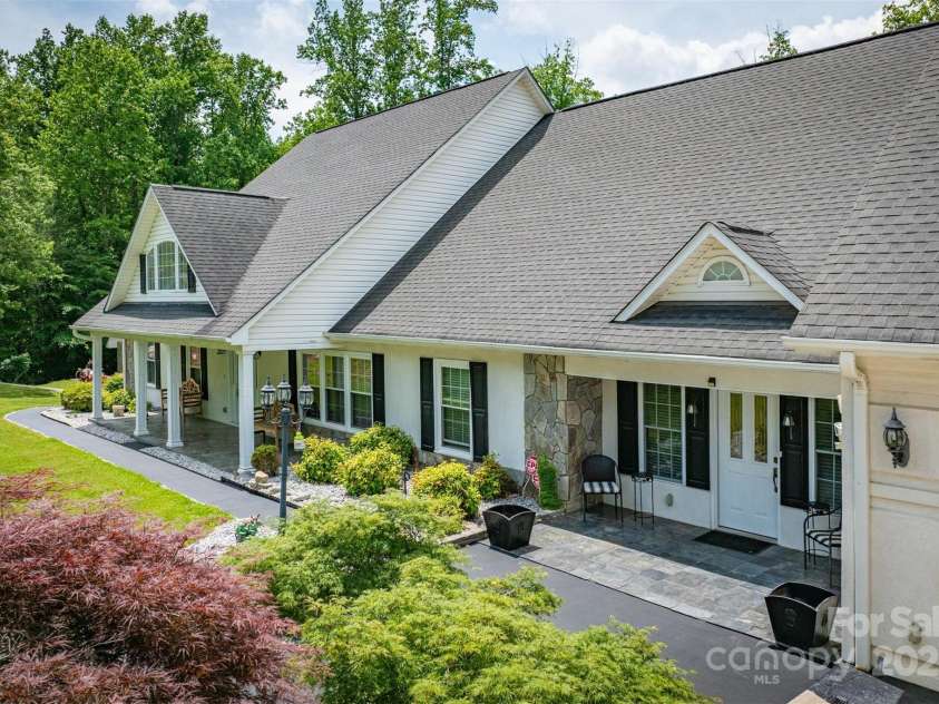 200 Little Acres Drive, Marion, NC 28752.  MLS# CAR4268470, YatesRealty ID 2458. 