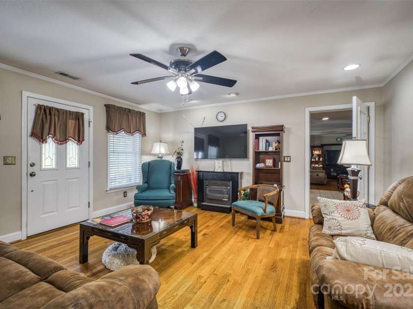 200 Little Acres Drive, Marion, NC 28752.  MLS# CAR4268470, YatesRealty ID 2458. 