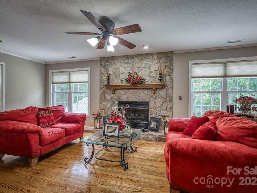 200 Little Acres Drive, Marion, NC 28752.  MLS# CAR4268470, YatesRealty ID 2458. 