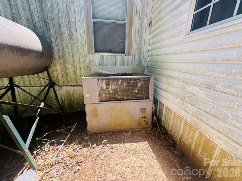 1178 Pierce Drive, Salisbury, NC 28146.  MLS# CAR4381288, YatesRealty ID 24581. 