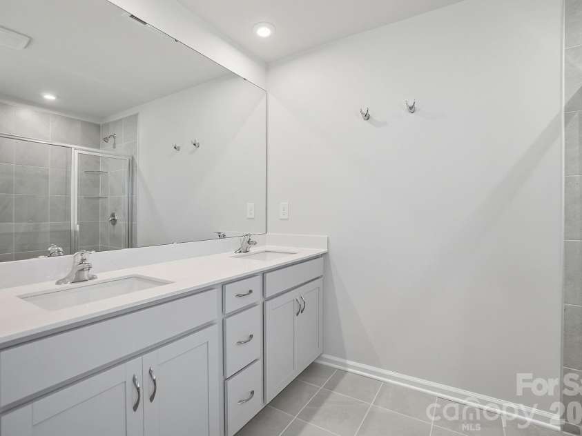 1331 Honey Trail, Monroe, NC 28112.  MLS# CAR4376517, YatesRealty ID 24582. Primary Bath