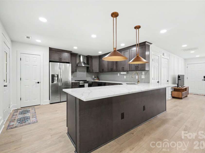 1213 Allegiance Drive, Charlotte, NC 28217.  MLS# CAR4367482, YatesRealty ID 24583. 