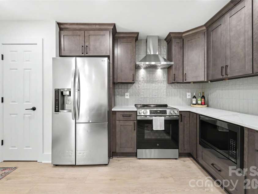 1213 Allegiance Drive, Charlotte, NC 28217.  MLS# CAR4367482, YatesRealty ID 24583. 