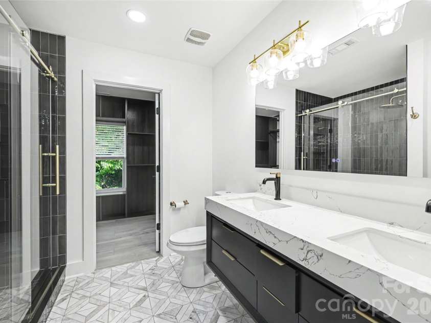 1213 Allegiance Drive, Charlotte, NC 28217.  MLS# CAR4367482, YatesRealty ID 24583. 