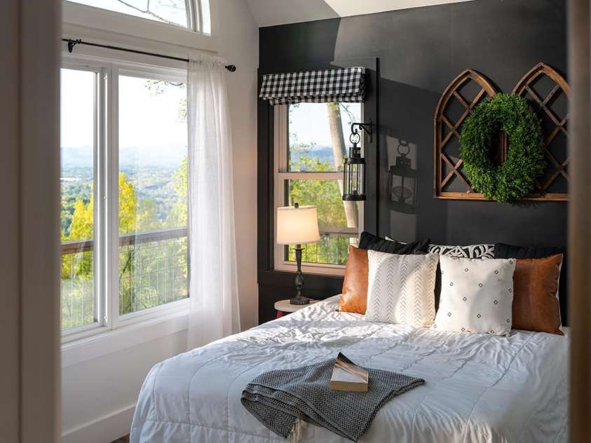 75 Treehouse Haven, Asheville, NC 28804.  MLS# CAR4268063, YatesRealty ID 24583. 