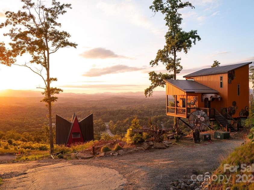 75 Treehouse Haven, Asheville, NC 28804.  MLS# CAR4268063, YatesRealty ID 24583. 