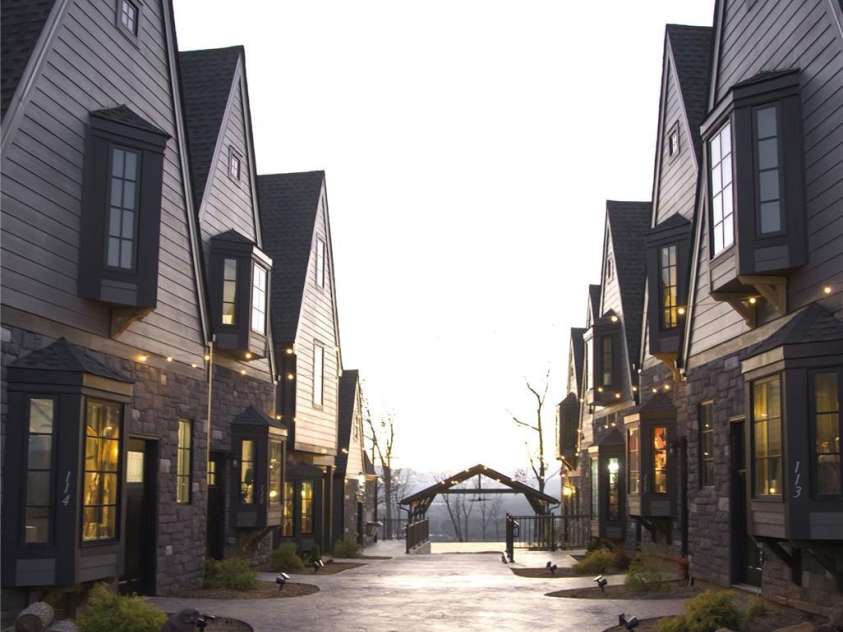 75 Treehouse Haven, Asheville, NC 28804.  MLS# CAR4268063, YatesRealty ID 24583. 