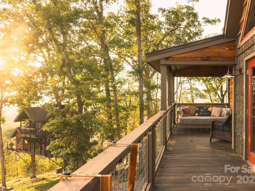75 Treehouse Haven, Asheville, NC 28804.  MLS# CAR4268063, YatesRealty ID 24583. 