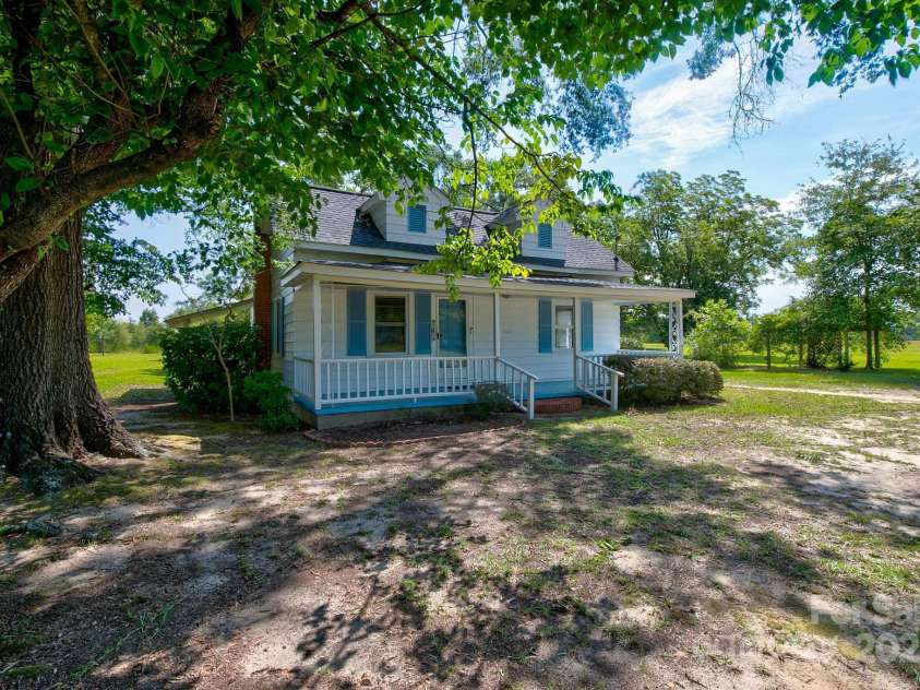 4070 Timrod Road, Bethune, SC 29009.  MLS# CAR4278257, YatesRealty ID 24584. 