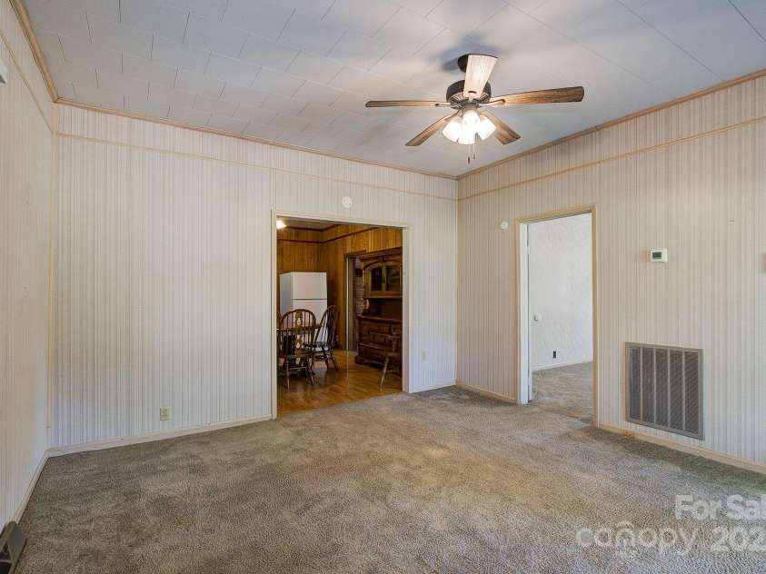 4070 Timrod Road, Bethune, SC 29009.  MLS# CAR4278257, YatesRealty ID 24584. 