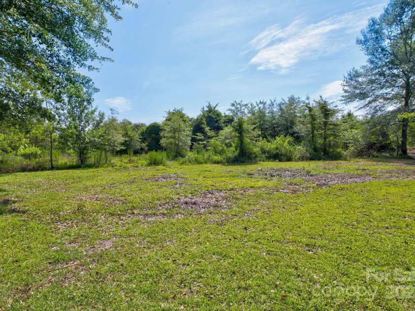 4070 Timrod Road, Bethune, SC 29009.  MLS# CAR4278257, YatesRealty ID 24584. 