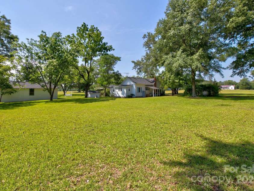 4070 Timrod Road, Bethune, SC 29009.  MLS# CAR4278257, YatesRealty ID 24584. 