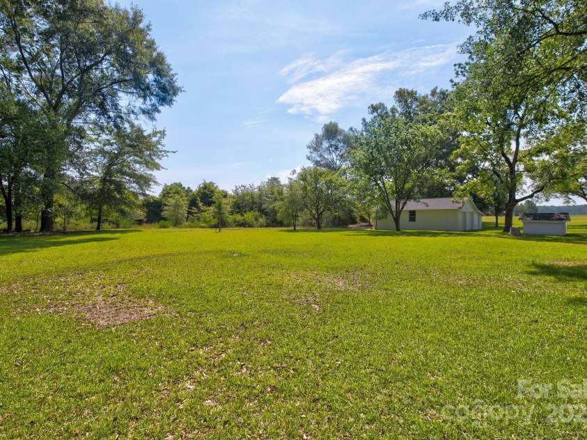 4070 Timrod Road, Bethune, SC 29009.  MLS# CAR4278257, YatesRealty ID 24584. 