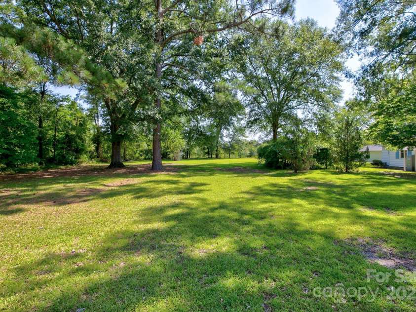 4070 Timrod Road, Bethune, SC 29009.  MLS# CAR4278257, YatesRealty ID 24584. 