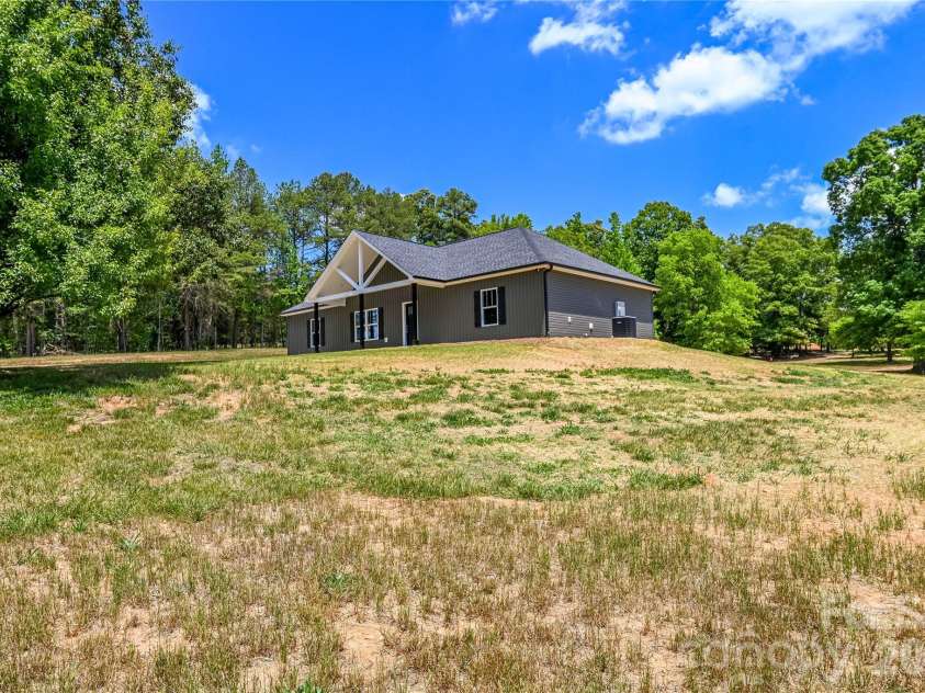 3100 Henry Knob Road, Clover, SC 29710.  MLS# CAR4385141, YatesRealty ID 24585. 