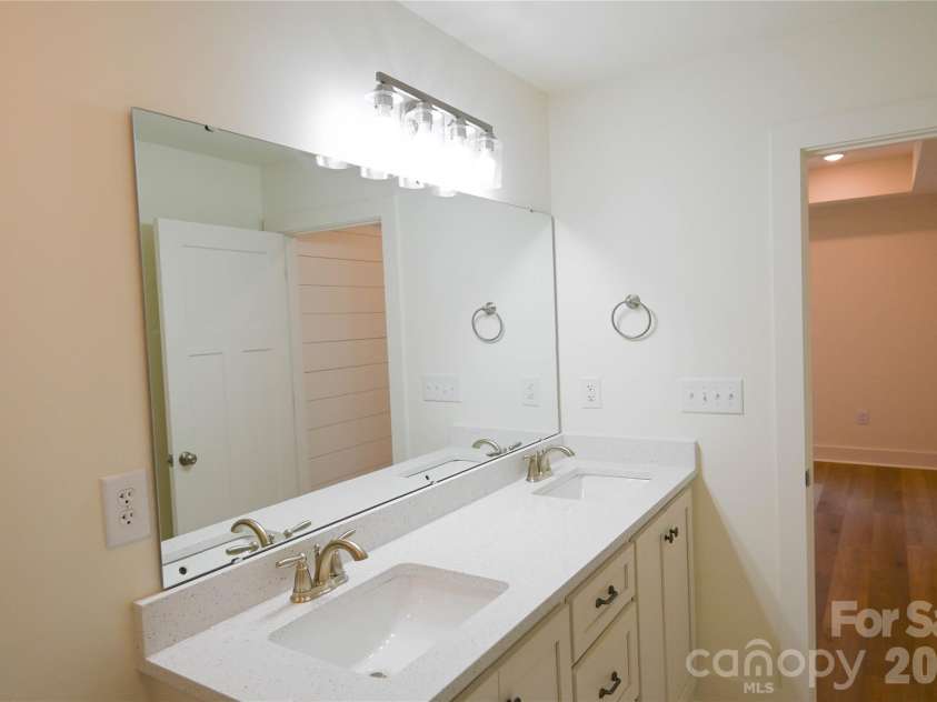 3100 Henry Knob Road, Clover, SC 29710.  MLS# CAR4385141, YatesRealty ID 24585. 