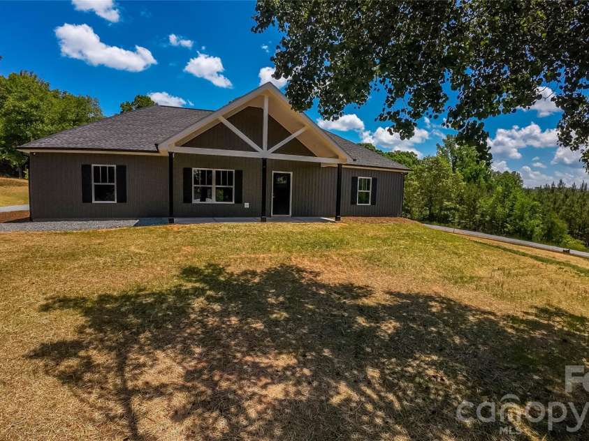 3100 Henry Knob Road, Clover, SC 29710.  MLS# CAR4385141, YatesRealty ID 24585. 