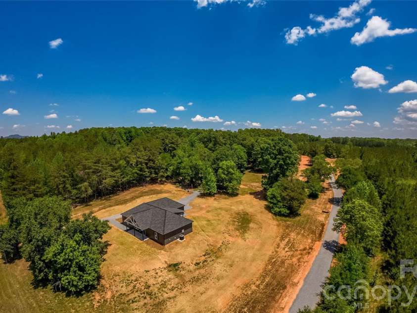 3100 Henry Knob Road, Clover, SC 29710.  MLS# CAR4385141, YatesRealty ID 24585. 