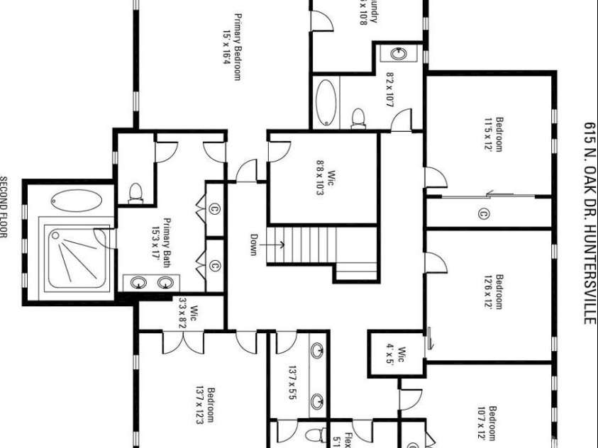 615 Oak Drive, Huntersville, NC 28078.  MLS# CAR4270830, YatesRealty ID 24585. 2nd Floor