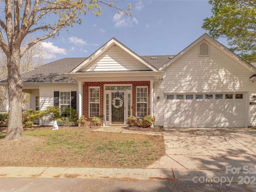 8603 Bookwalter Court, Charlotte, NC 28277.  MLS# CAR4286870, YatesRealty ID 24586. 