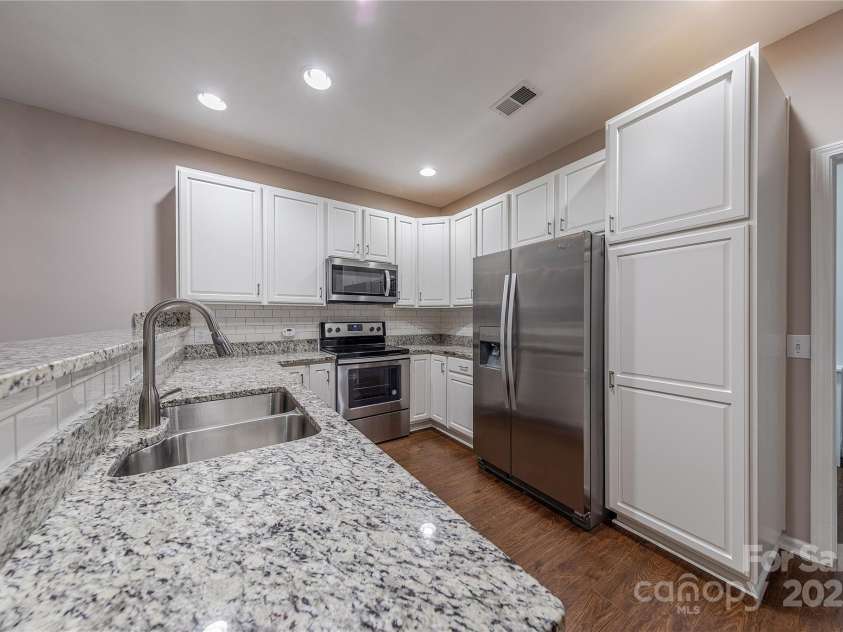 8603 Bookwalter Court, Charlotte, NC 28277.  MLS# CAR4286870, YatesRealty ID 24586. 