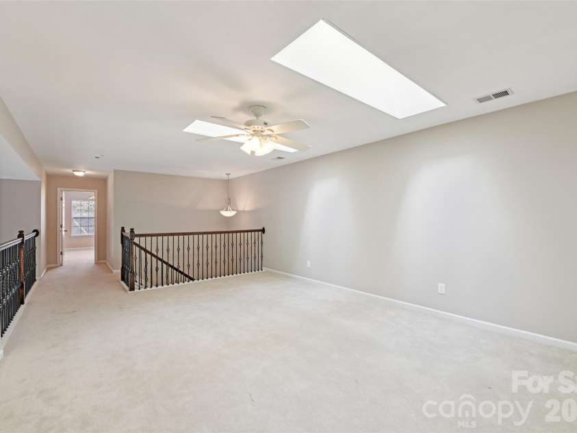 8603 Bookwalter Court, Charlotte, NC 28277.  MLS# CAR4340517, YatesRealty ID 24586. Oversized Loft