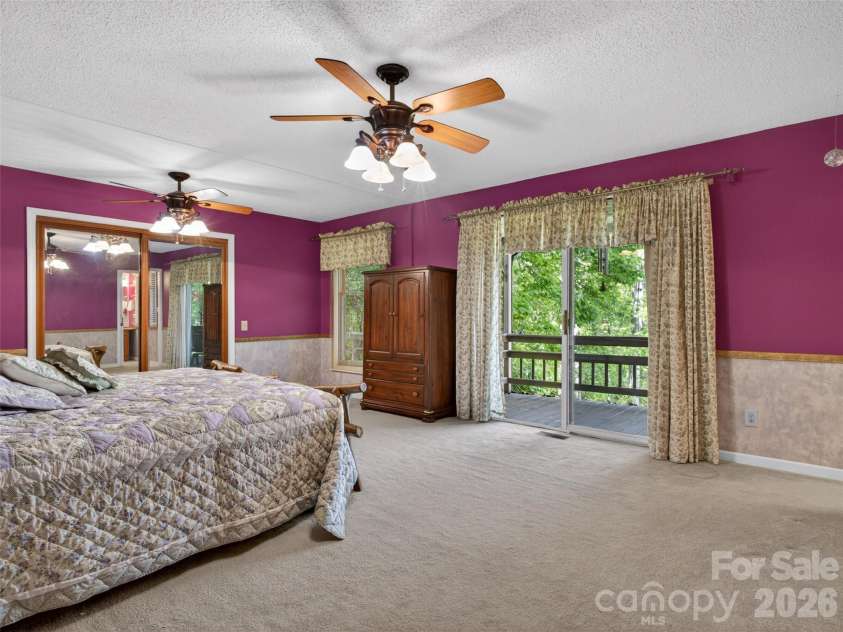 255 Westover Lane, Burnsville, NC 28714.  MLS# CAR4379846, YatesRealty ID 24587. 