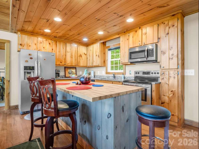 603 Pace Mountain Road, Saluda, NC 28773.  MLS# CAR4375327, YatesRealty ID 24588. 