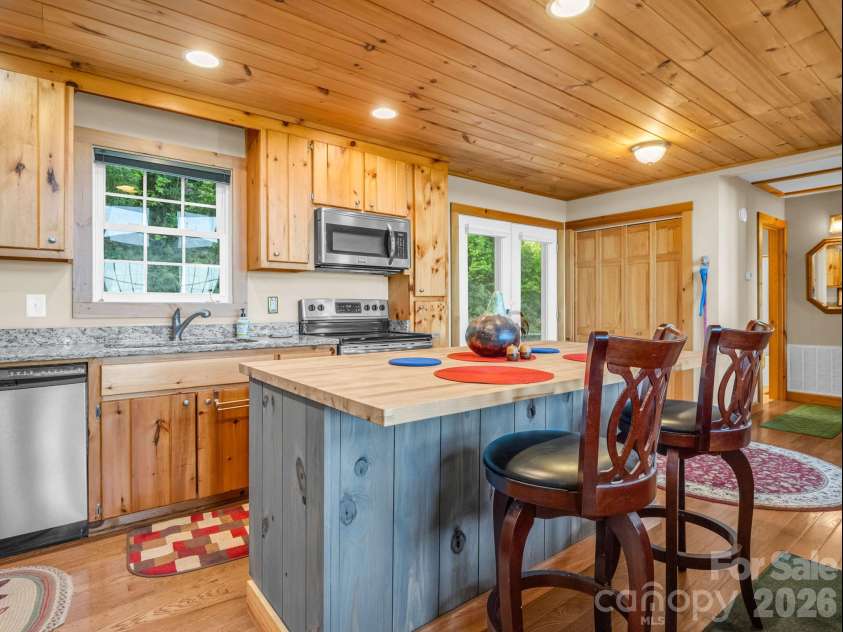 603 Pace Mountain Road, Saluda, NC 28773.  MLS# CAR4375327, YatesRealty ID 24588. 