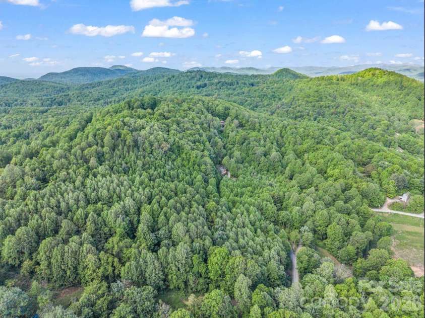 603 Pace Mountain Road, Saluda, NC 28773.  MLS# CAR4375327, YatesRealty ID 24588. 
