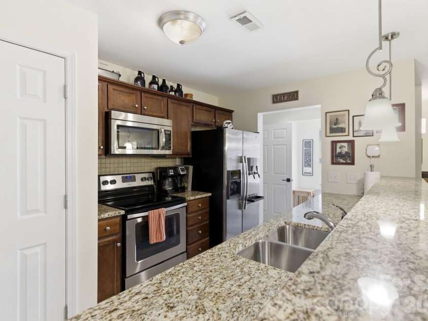 10921 Fruitland Road, Charlotte, NC 28277.  MLS# CAR4366159, YatesRealty ID 24589. 