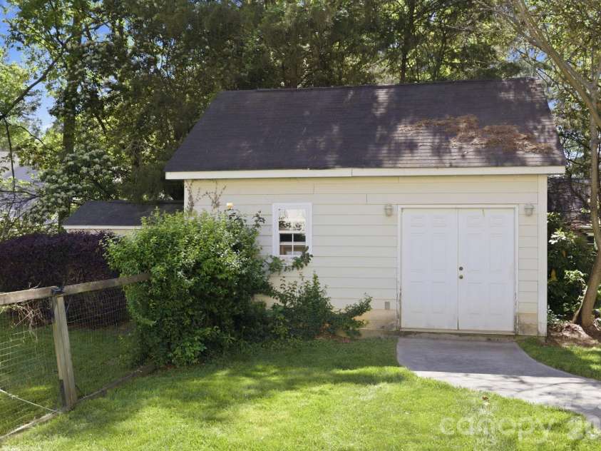 10921 Fruitland Road, Charlotte, NC 28277.  MLS# CAR4366159, YatesRealty ID 24589. 
