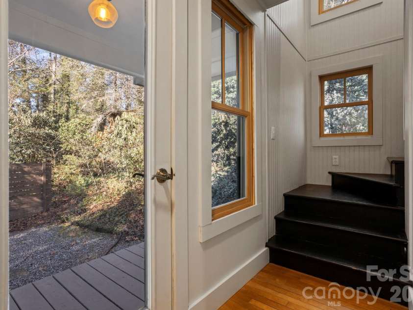 2525 Kanuga Road, Hendersonville, NC 28739.  MLS# CAR4347541, YatesRealty ID 2459. 