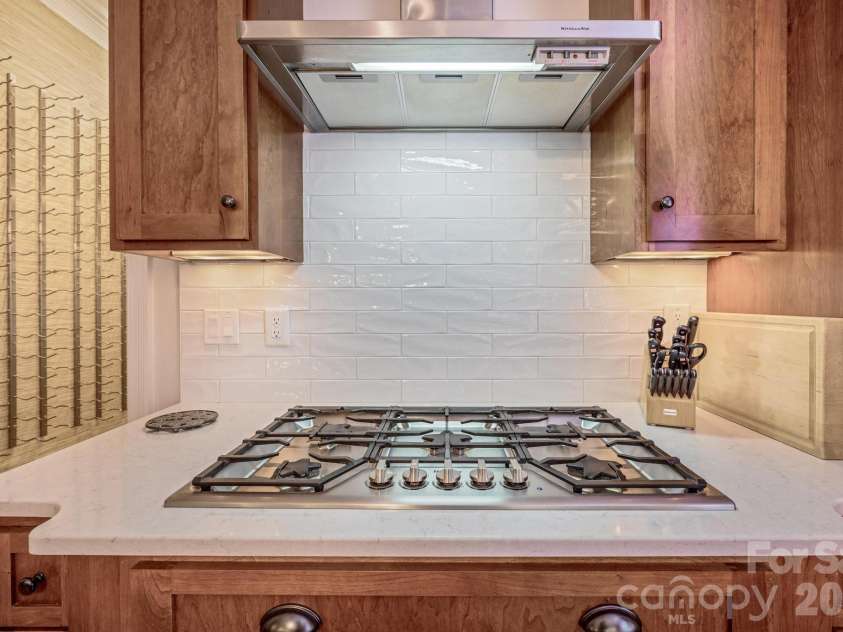 7315 Bay Ridge Drive, Denver, NC 28037.  MLS# CAR4382243, YatesRealty ID 24590. 