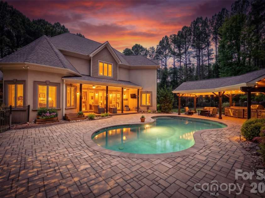 7315 Bay Ridge Drive, Denver, NC 28037.  MLS# CAR4382243, YatesRealty ID 24590. 