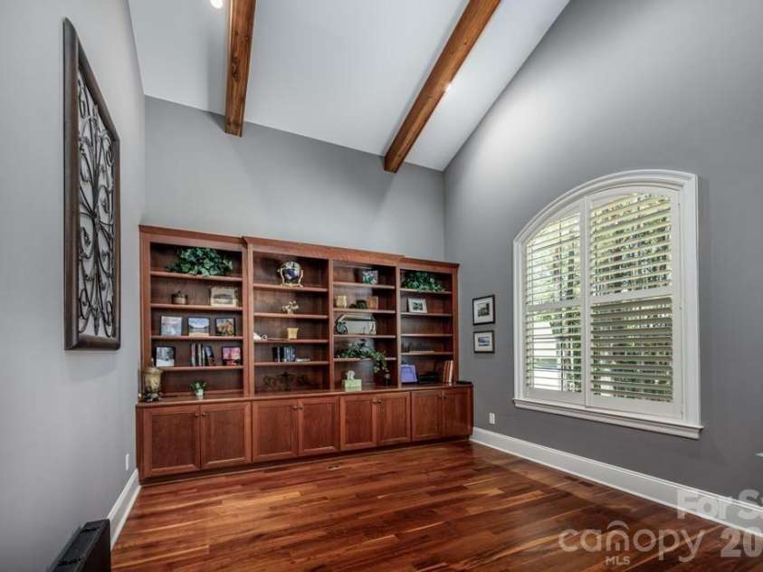 7315 Bay Ridge Drive, Denver, NC 28037.  MLS# CAR4382243, YatesRealty ID 24590. Office on main